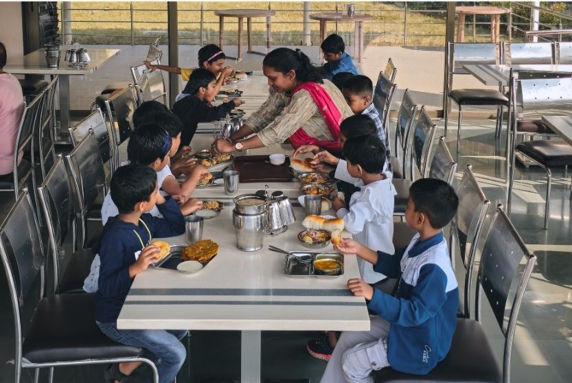 Sponsor Kitchen & Dining Hall